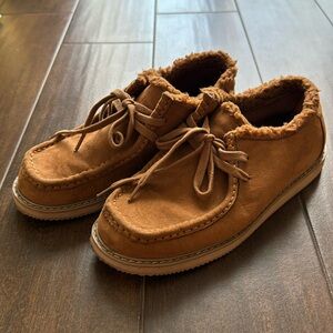 Gap Big kid Boys size 5 Moccasins